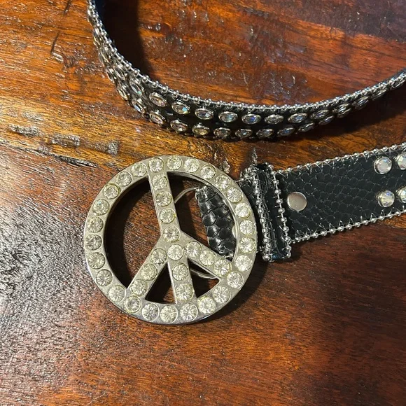 NOCONA BELT CO LARGE Black and Silver Peace Sign Belt - Picture 2 of 6